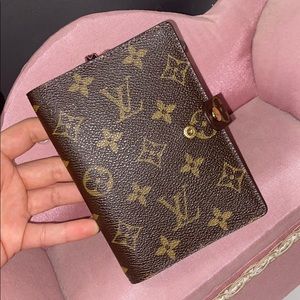 Beautiful LV pm agenda !